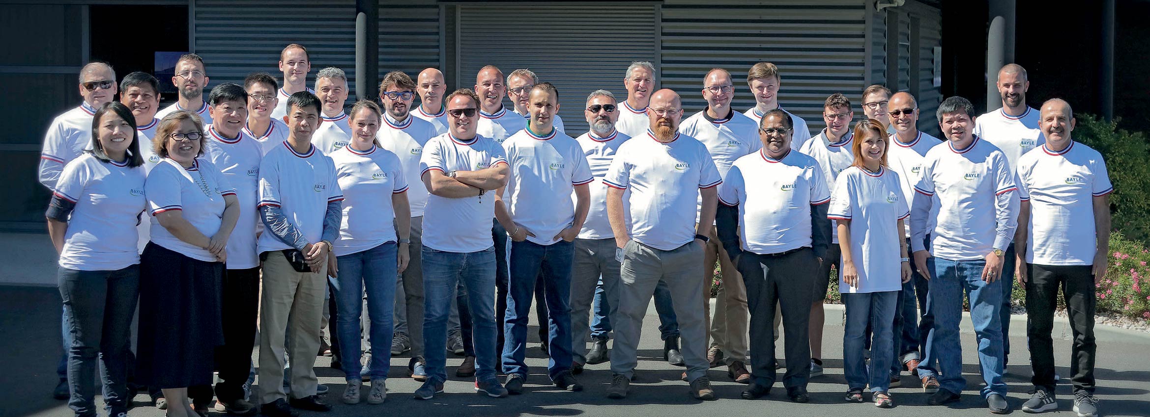 30 agents Bayle dans le monde entier